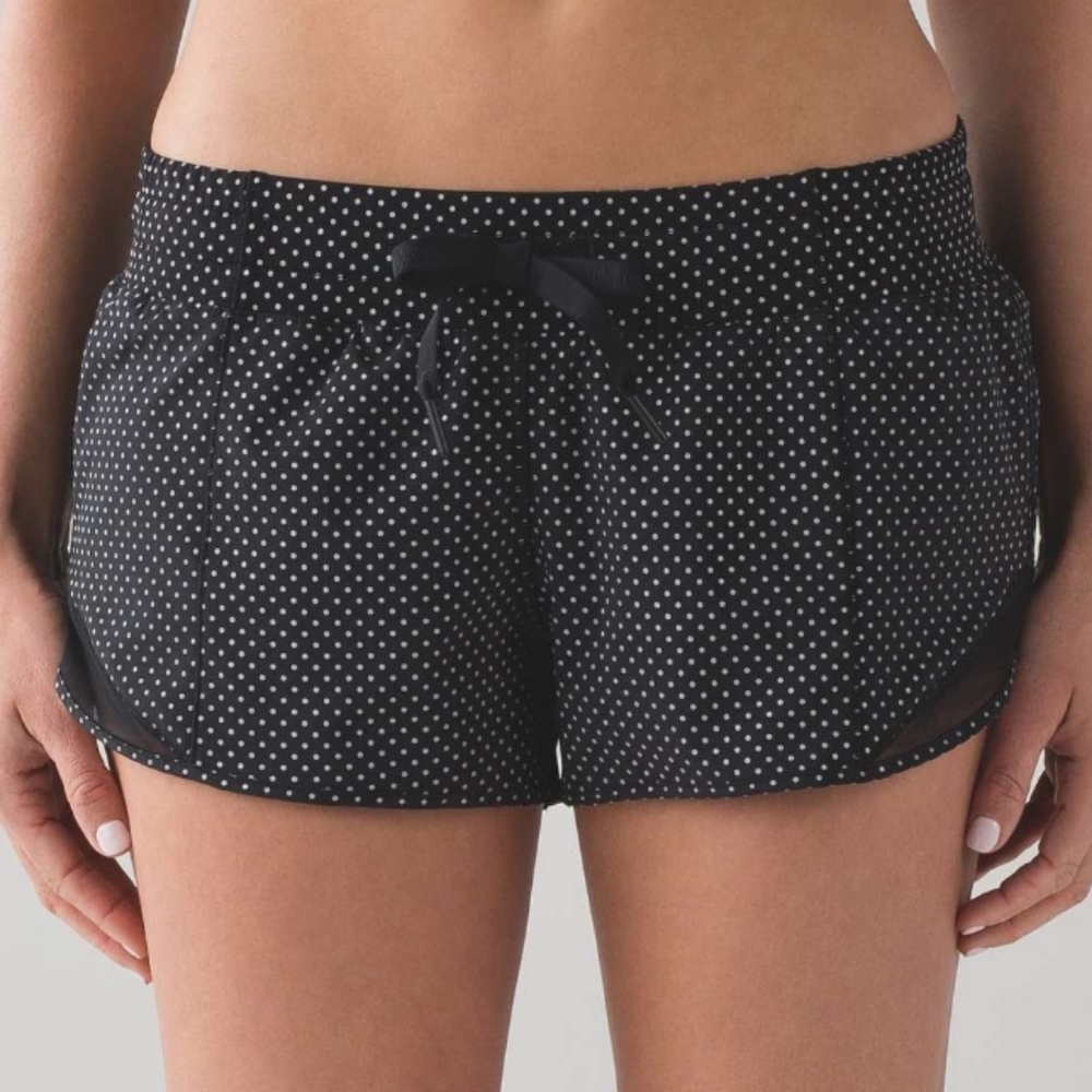 Lululemon Hotty Hot Shine Bright Shorts - LR 4”